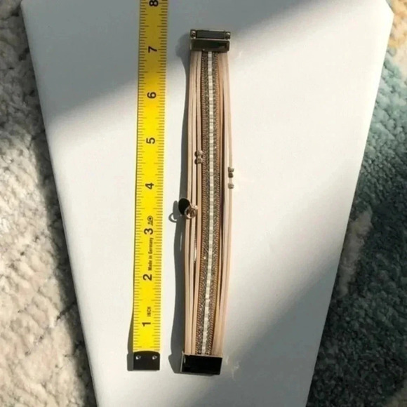 Elegant Silver and Gold Gem & Bead Leather Layered Magnetic Bracelet NWT - Picture 3 of 4